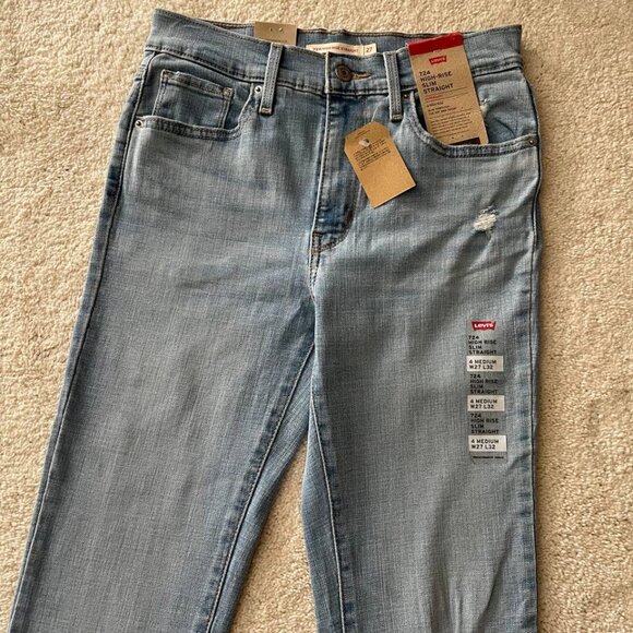 NWT Levi's 724 High Rise Slim Straight Distressed Jeans 27/32 Light Wash - Picture 6 of 13